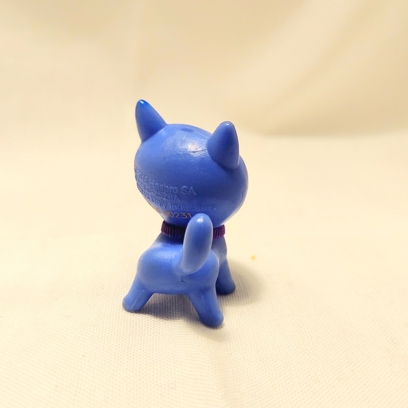 UglyDolls Uglyville Unfolded Main Street Mystery Box Ugly Dog Series 1 - Picture 2 of 2